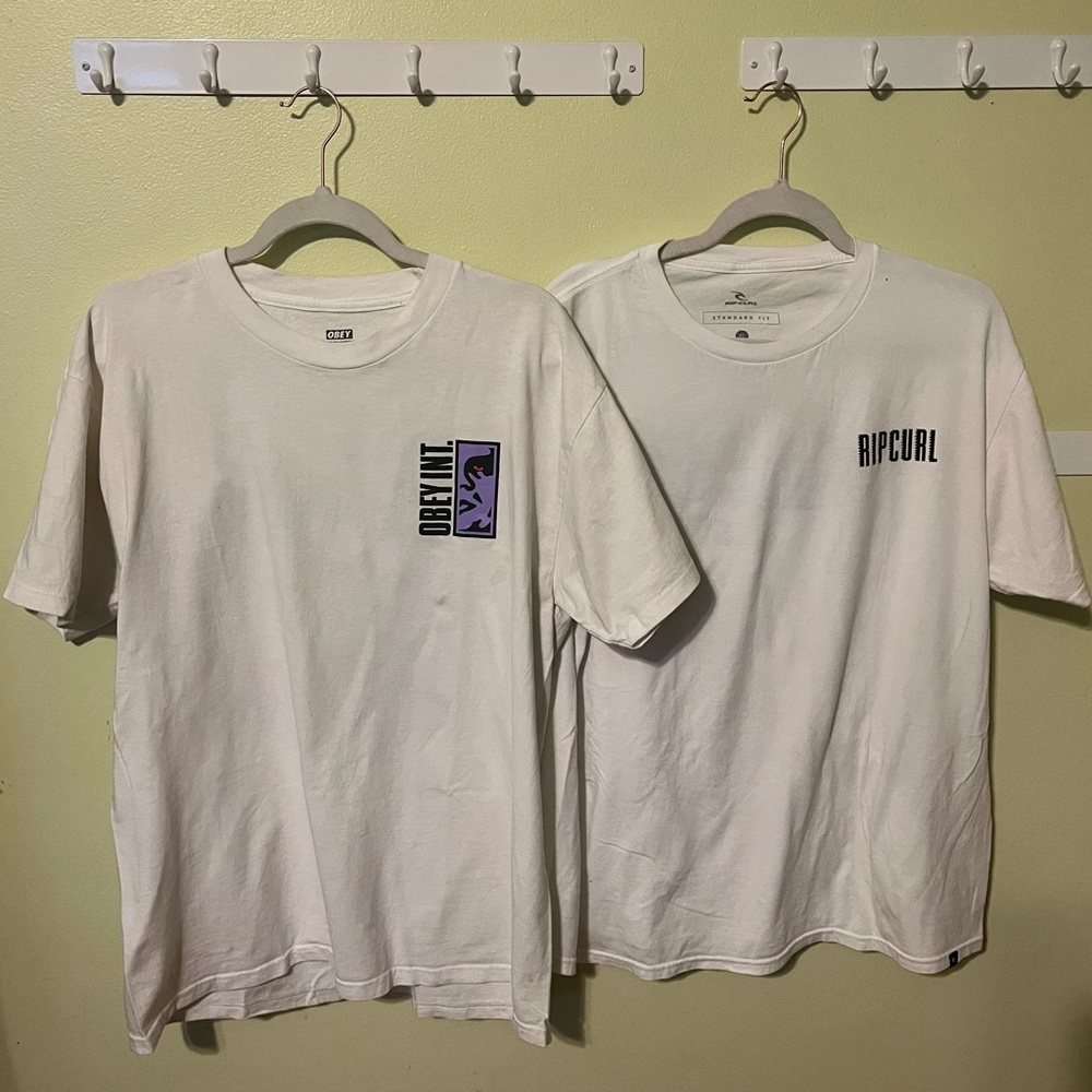 2 shirts (men’s)